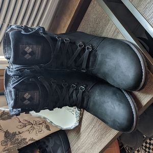Columbia boots